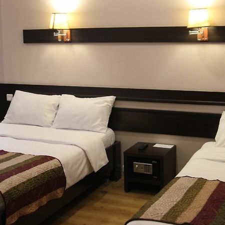 Iar Hotel バトゥーミ エクステリア 写真